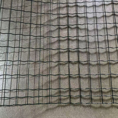 Chile Farm Grüne Farbe PVC Beschichtet 50x50mm Mesh Öffnung Euro Holland Schweißdrahtgitter Zaun