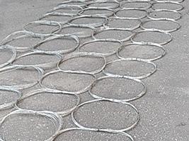 0.4-0.9mm Anti-Tank Barrier Wire Mesh Tank Spuren Wunde Stahldraht Zaun 0