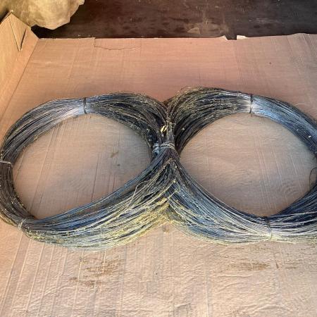 0.4-0.9mm Anti-Tank Barrier Wire Mesh Tank Spuren Wunde Stahldraht Zaun 2